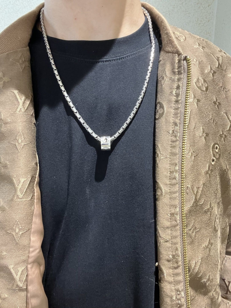 Gvc*1 necklaces
